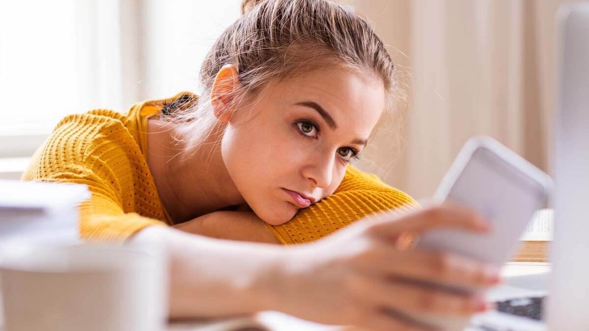 What you should know about social media depression in teenagers